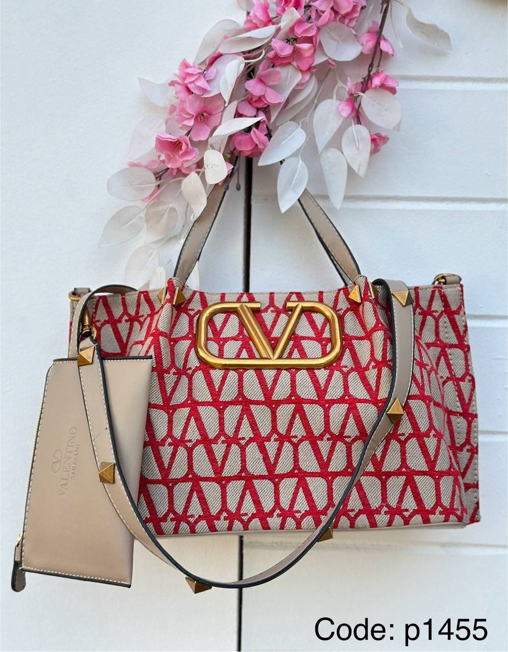 /public/uploads/photos/shares/Suzy bags/IMG_2764.jpeg